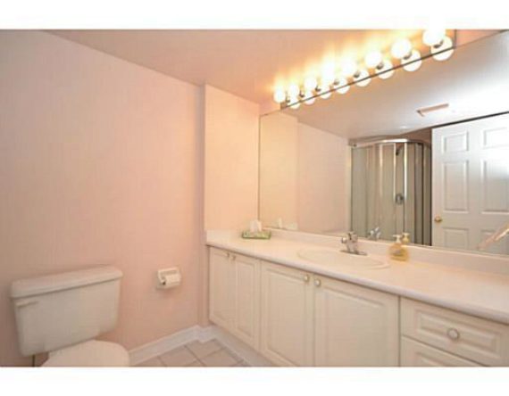 http://cdn.canadapropertylisting.com//Property/medium/3/2016/3/21/2-bedroom-single-family-property-for-sale-5247670710865753784.jpg