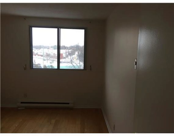 http://cdn.canadapropertylisting.com//Property/medium/3/2016/3/21/2-bedroom-single-family-property-for-sale-5247670710981815389.jpg