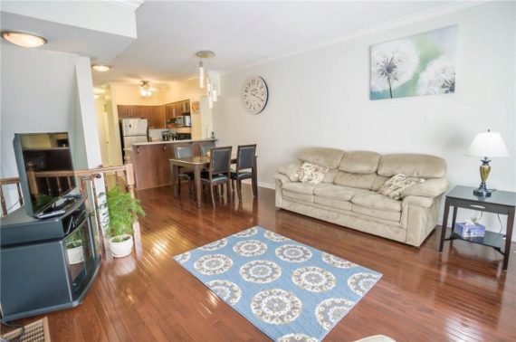 http://cdn.canadapropertylisting.com//Property/medium/3/2016/3/21/2-bedroom-single-family-property-for-sale-5247670711201027308.jpg