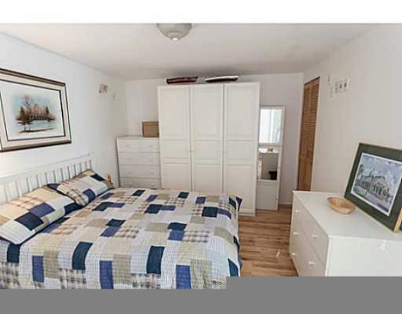 http://cdn.canadapropertylisting.com//Property/medium/3/2016/3/21/2-bedroom-single-family-property-for-sale-5247670711706737874.jpg