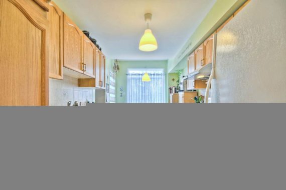http://cdn.canadapropertylisting.com//Property/medium/3/2016/3/21/3-bedroom-property-for-sale-5247670707873044543.jpg