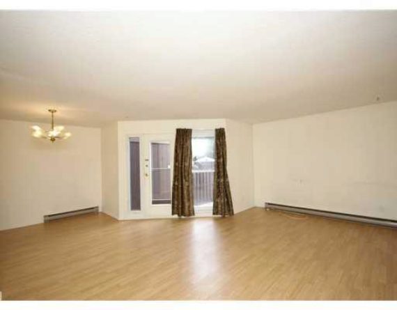 http://cdn.canadapropertylisting.com//Property/medium/3/2016/3/21/3-bedroom-single-family-property-for-sale-5247670707975694807.jpg