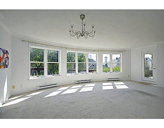 http://cdn.canadapropertylisting.com//Property/medium/3/2016/3/21/3-bedroom-single-family-property-for-sale-5247670710942761484.jpg