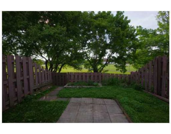 http://cdn.canadapropertylisting.com//Property/medium/3/2016/3/21/3-bedroom-single-family-property-for-sale-5247670711037010908.jpg