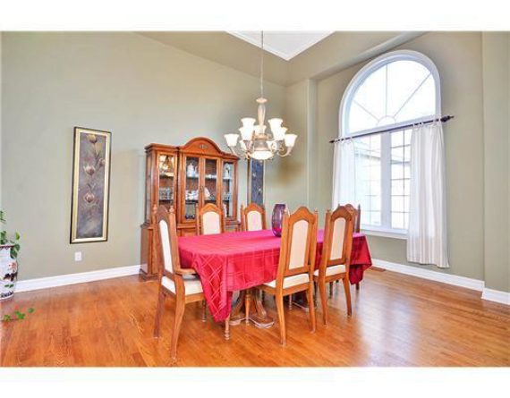 http://cdn.canadapropertylisting.com//Property/medium/3/2016/3/21/3-bedroom-single-family-property-for-sale-5247670711038221029.jpg