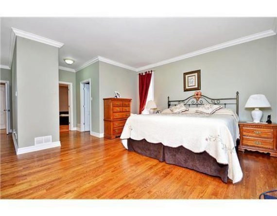 http://cdn.canadapropertylisting.com//Property/medium/3/2016/3/21/3-bedroom-single-family-property-for-sale-5247670711038291036.jpg