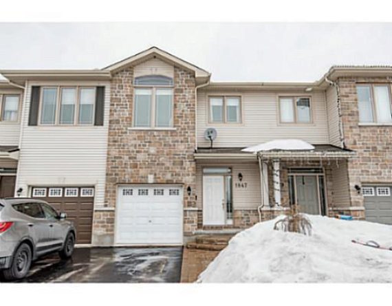 http://cdn.canadapropertylisting.com//Property/medium/3/2016/3/21/3-bedroom-single-family-property-for-sale-5247670711628410042.jpg