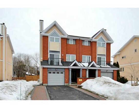 http://cdn.canadapropertylisting.com//Property/medium/3/2016/3/21/3-bedroom-single-family-property-for-sale-5247670711643841585.jpg