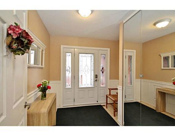 http://cdn.canadapropertylisting.com//Property/medium/3/2016/3/21/3-bedroom-single-family-property-for-sale-5247670711643851586.jpg