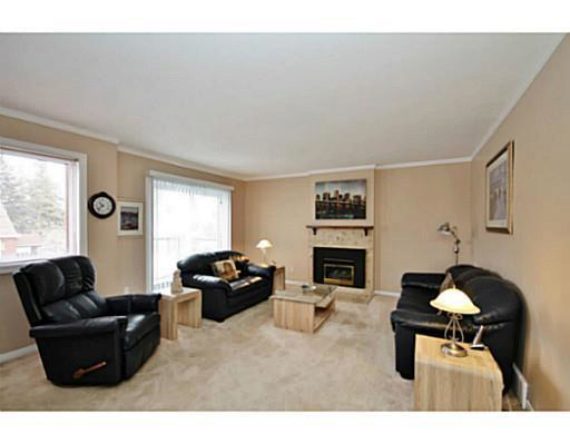 http://cdn.canadapropertylisting.com//Property/medium/3/2016/3/21/3-bedroom-single-family-property-for-sale-5247670711643871588.jpg