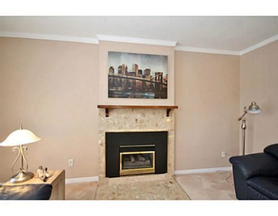http://cdn.canadapropertylisting.com//Property/medium/3/2016/3/21/3-bedroom-single-family-property-for-sale-5247670711643881589.jpg