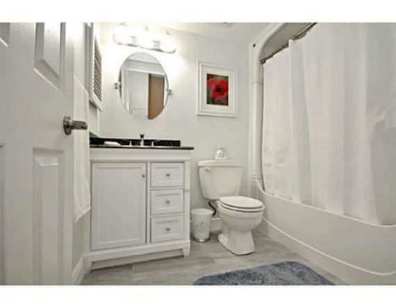 http://cdn.canadapropertylisting.com//Property/medium/3/2016/3/21/3-bedroom-single-family-property-for-sale-5247670711643971598.jpg