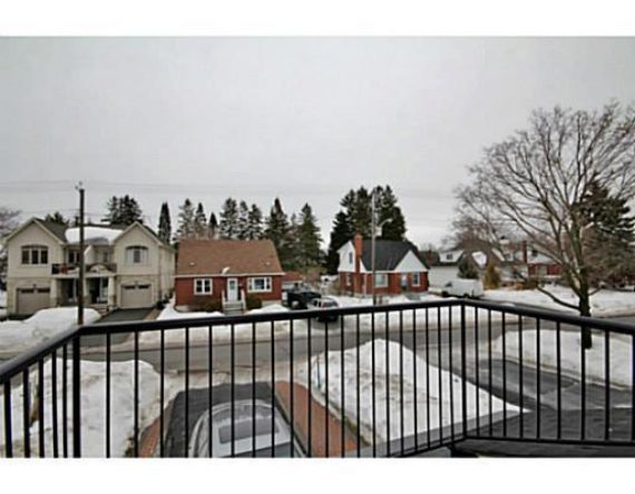 http://cdn.canadapropertylisting.com//Property/medium/3/2016/3/21/3-bedroom-single-family-property-for-sale-5247670711644031604.jpg