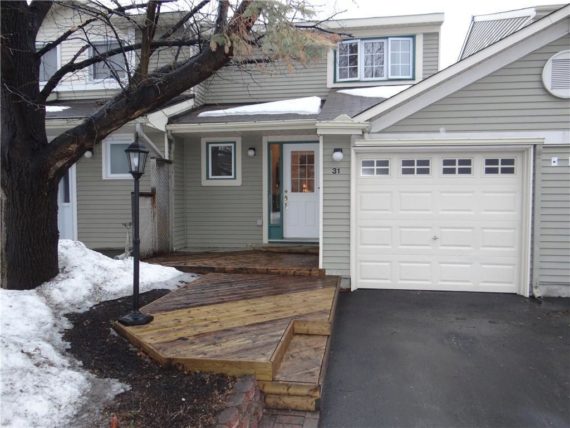 http://cdn.canadapropertylisting.com//Property/medium/3/2016/3/21/3-bedroom-single-family-property-for-sale-5247670711702007401.jpg