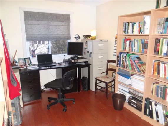 http://cdn.canadapropertylisting.com//Property/medium/3/2016/3/21/3-bedroom-single-family-property-for-sale-5247670711702137414.jpg