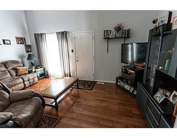 http://cdn.canadapropertylisting.com//Property/medium/3/2016/3/21/3-bedroom-single-family-property-for-sale-5247670711746481848.jpg