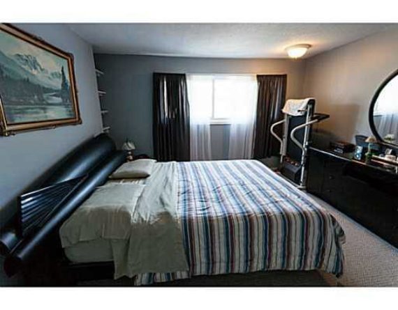 http://cdn.canadapropertylisting.com//Property/medium/3/2016/3/21/3-bedroom-single-family-property-for-sale-5247670711746581858.jpg