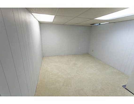 http://cdn.canadapropertylisting.com//Property/medium/3/2016/3/21/3-bedroom-single-family-property-for-sale-5247670711746681868.jpg