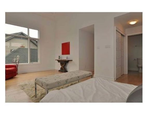 http://cdn.canadapropertylisting.com//Property/medium/3/2016/3/21/3-bedroom-single-family-property-to-rent-5247670707972484486.jpg