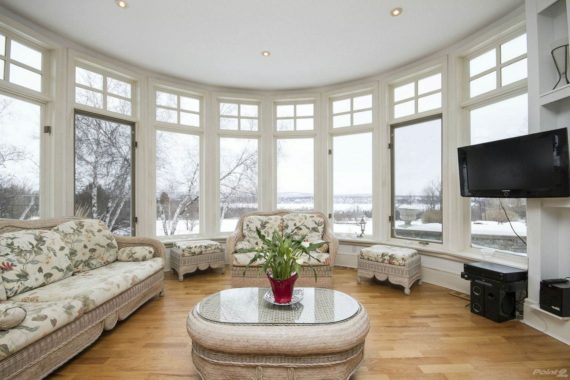 http://cdn.canadapropertylisting.com//Property/medium/3/2016/3/21/4-bedroom-property-for-sale-5247670707871284367.jpg