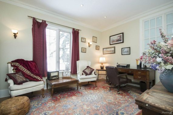 http://cdn.canadapropertylisting.com//Property/medium/3/2016/3/21/4-bedroom-property-for-sale-5247670707871344373.jpg