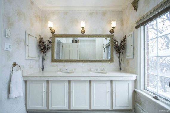 http://cdn.canadapropertylisting.com//Property/medium/3/2016/3/21/4-bedroom-property-for-sale-5247670707871564395.jpg