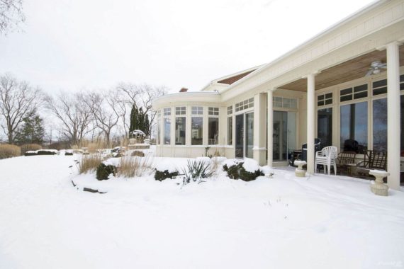 http://cdn.canadapropertylisting.com//Property/medium/3/2016/3/21/4-bedroom-property-for-sale-5247670707871674406.jpg