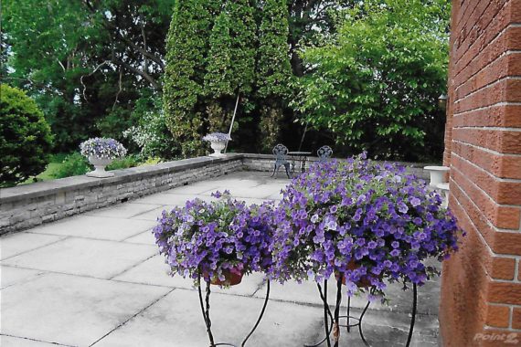 http://cdn.canadapropertylisting.com//Property/medium/3/2016/3/21/4-bedroom-property-for-sale-5247670707871974436.jpg