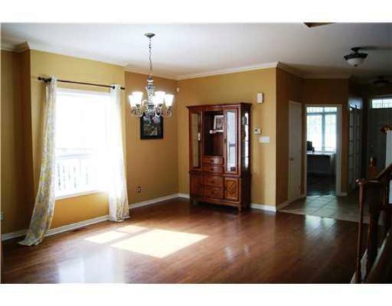 http://cdn.canadapropertylisting.com//Property/medium/3/2016/3/21/4-bedroom-single-family-property-for-sale-5247670711034240631.jpg