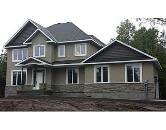 http://cdn.canadapropertylisting.com//Property/medium/3/2016/3/21/4-bedroom-single-family-property-for-sale-5247670711037900997.jpg