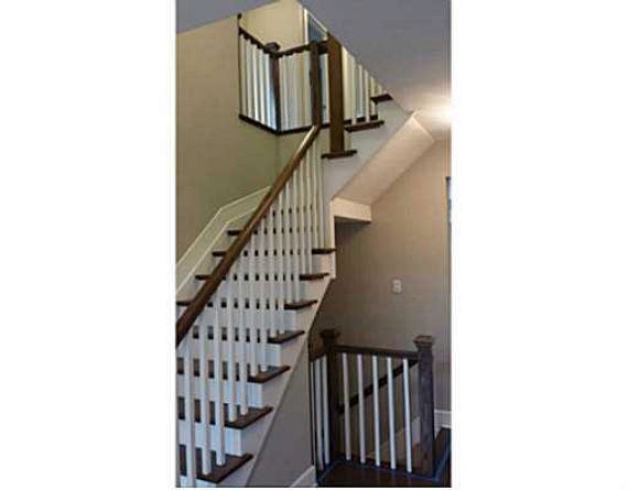 http://cdn.canadapropertylisting.com//Property/medium/3/2016/3/21/4-bedroom-single-family-property-for-sale-5247670711037951002.jpg