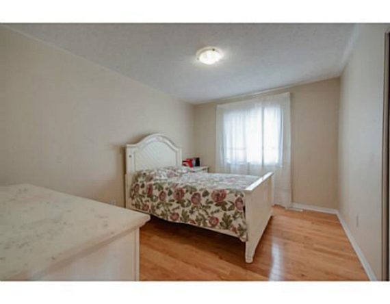 http://cdn.canadapropertylisting.com//Property/medium/3/2016/3/21/4-bedroom-single-family-property-for-sale-5247670711200597265.jpg