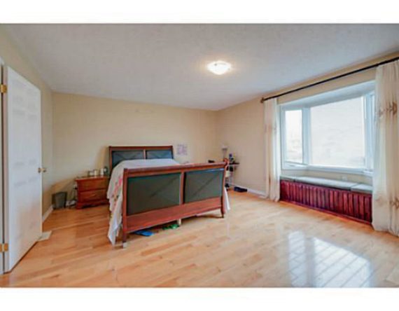 http://cdn.canadapropertylisting.com//Property/medium/3/2016/3/21/4-bedroom-single-family-property-for-sale-5247670711200607266.jpg