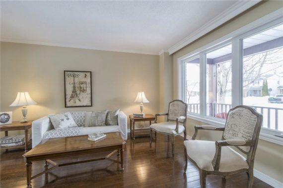 http://cdn.canadapropertylisting.com//Property/medium/3/2016/3/21/4-bedroom-single-family-property-for-sale-5247670711642201421.jpg