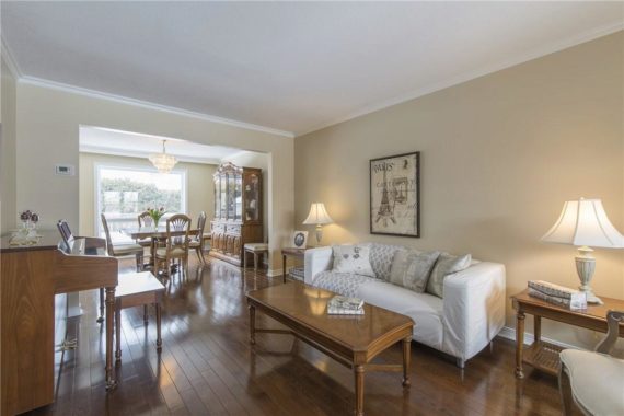 http://cdn.canadapropertylisting.com//Property/medium/3/2016/3/21/4-bedroom-single-family-property-for-sale-5247670711642211422.jpg