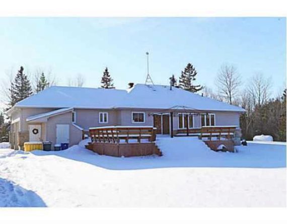 http://cdn.canadapropertylisting.com//Property/medium/3/2016/3/21/5-bedroom-single-family-property-for-sale-5247670711719919192.jpg