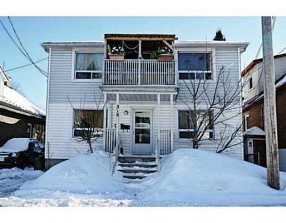 http://cdn.canadapropertylisting.com//Property/medium/3/2016/3/21/7-bedroom-single-family-property-for-sale-5247670711715038704.jpg