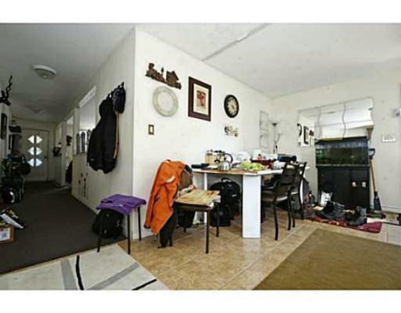 http://cdn.canadapropertylisting.com//Property/medium/3/2016/3/21/7-bedroom-single-family-property-for-sale-5247670711715208721.jpg