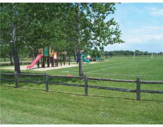 http://cdn.canadapropertylisting.com//Property/medium/3/2016/3/21/land-for-sale-5247670711759063106.jpg