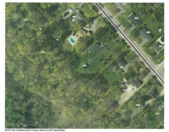 http://cdn.canadapropertylisting.com//Property/medium/3/2016/3/21/land-for-sale-5247670711765453745.jpg