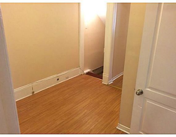 http://cdn.canadapropertylisting.com//Property/medium/3/2016/3/21/single-family-property-for-sale-5247670711765673767.jpg