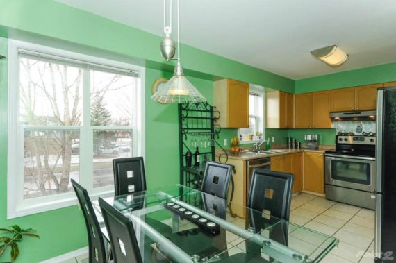 http://cdn.canadapropertylisting.com//Property/medium/3/2016/3/24/3-bedroom-property-for-sale-5247670711794196619.jpg