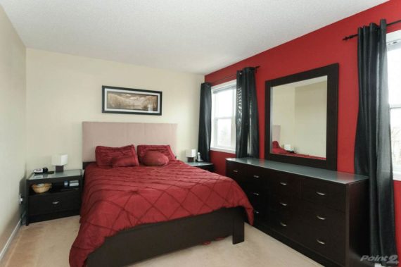 http://cdn.canadapropertylisting.com//Property/medium/3/2016/3/24/3-bedroom-property-for-sale-5247670711794216621.jpg