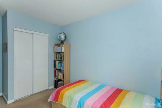 http://cdn.canadapropertylisting.com//Property/medium/3/2016/3/24/3-bedroom-property-for-sale-5247670711794246624.jpg