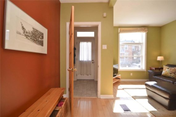 http://cdn.canadapropertylisting.com//Property/medium/3/2016/3/24/3-bedroom-single-family-property-for-sale-5247670711809238123.jpg