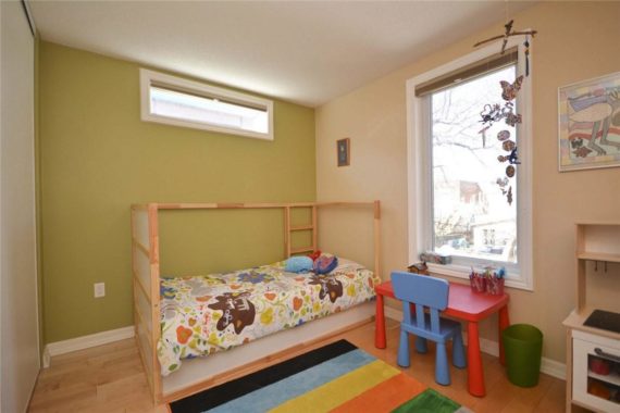 http://cdn.canadapropertylisting.com//Property/medium/3/2016/3/24/3-bedroom-single-family-property-for-sale-5247670711809388138.jpg