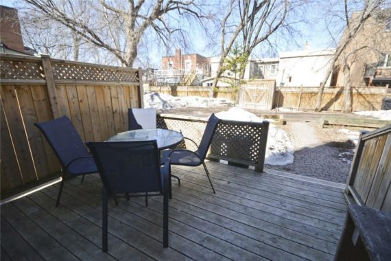 http://cdn.canadapropertylisting.com//Property/medium/3/2016/3/24/3-bedroom-single-family-property-for-sale-5247670711809408140.jpg
