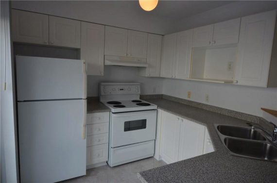 http://cdn.canadapropertylisting.com//Property/medium/3/2016/3/24/3-bedroom-single-family-property-for-sale-5247670711811078307.jpg