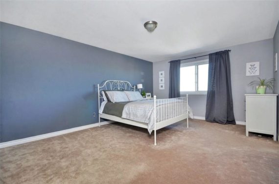 http://cdn.canadapropertylisting.com//Property/medium/3/2016/3/24/3-bedroom-single-family-property-for-sale-5247670711813298529.jpg