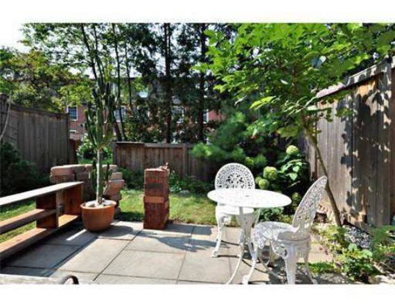 http://cdn.canadapropertylisting.com//Property/medium/3/2016/3/24/3-bedroom-single-family-property-for-sale-5247670711817448944.jpg